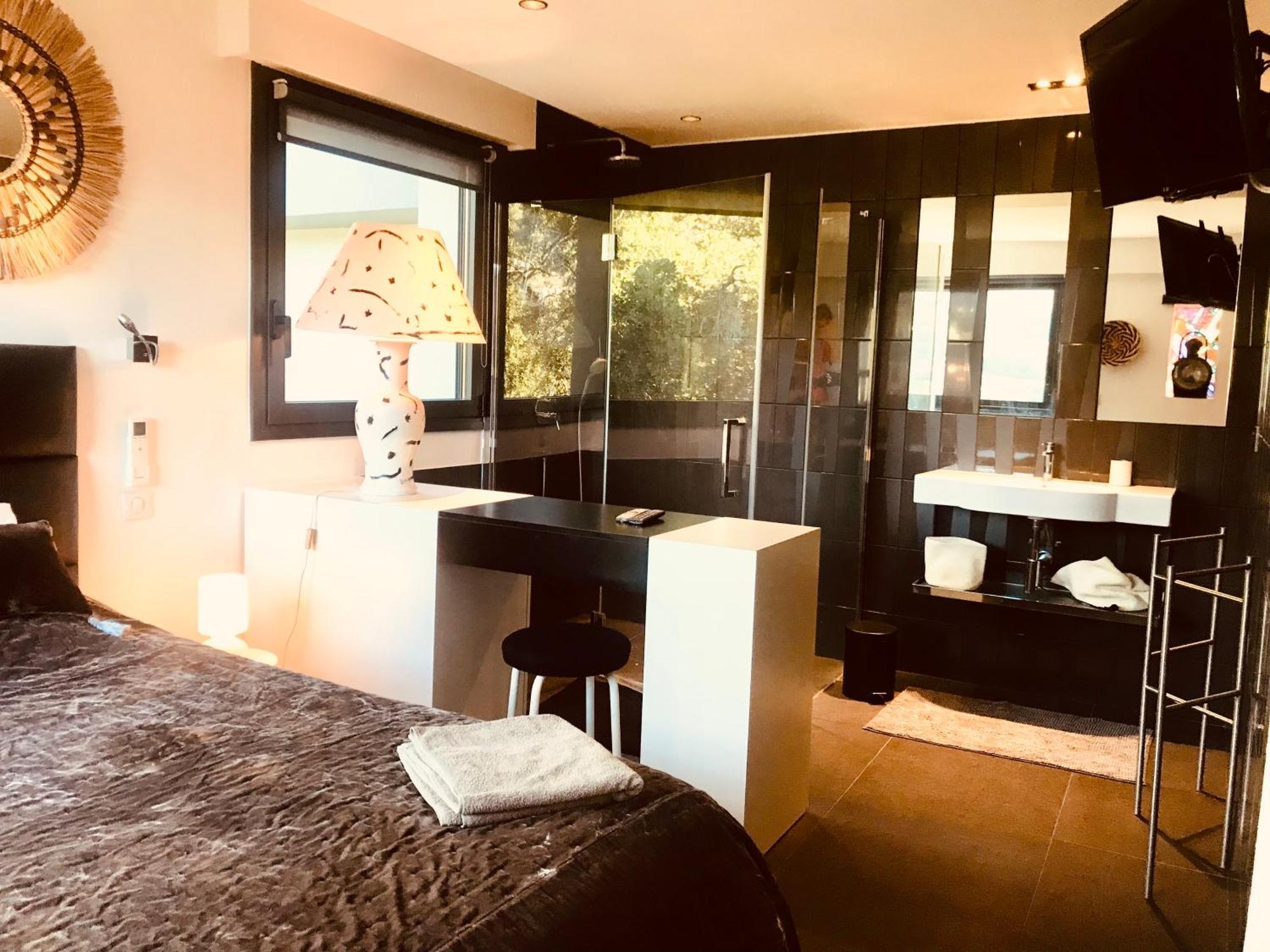 كافالير سور مير Villa Hirondelles 35 المظهر الخارجي الصورة