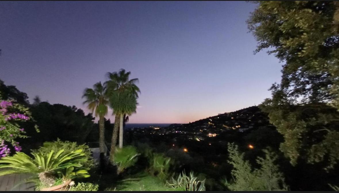 كافالير سور مير Villa Hirondelles 35 المظهر الخارجي الصورة