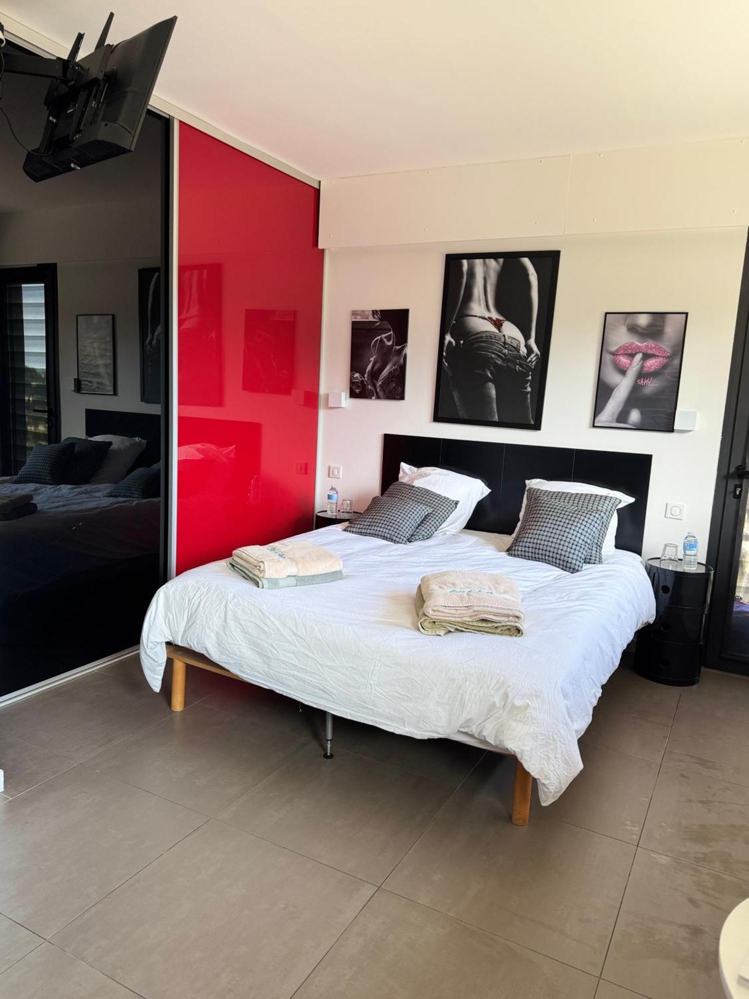 كافالير سور مير Villa Hirondelles 35 المظهر الخارجي الصورة