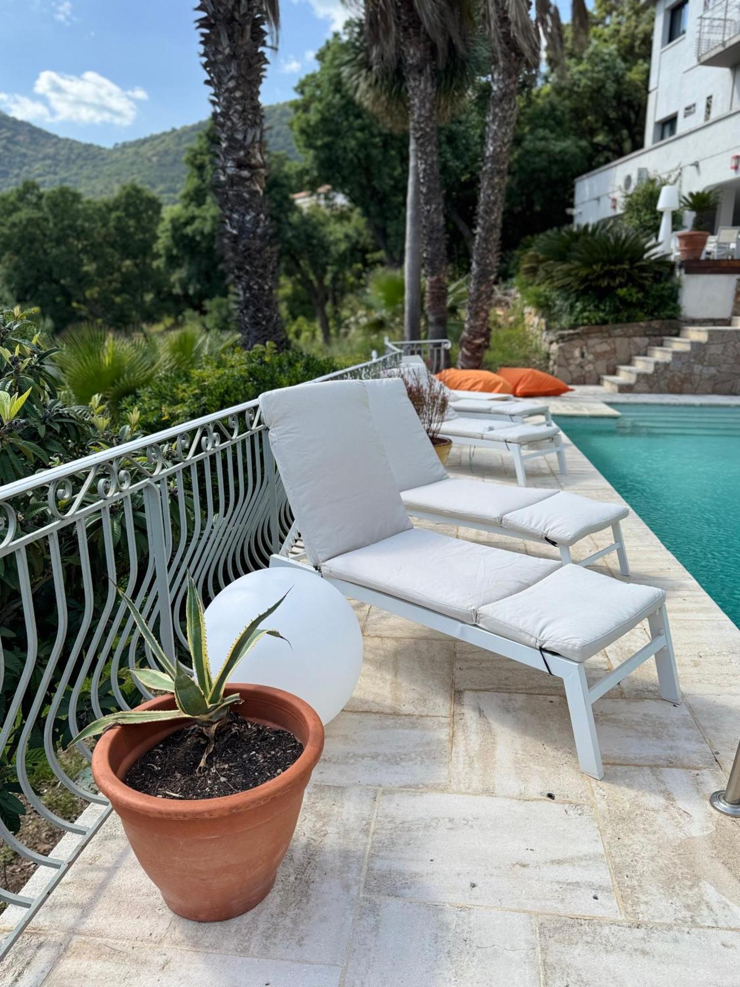 كافالير سور مير Villa Hirondelles 35 المظهر الخارجي الصورة